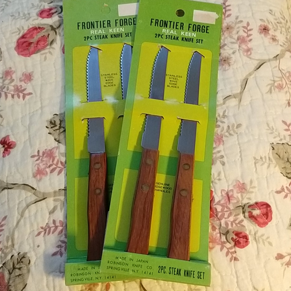 FOUR Vintage Steak Knives NIP